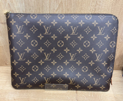 Pochette Louis Vuitton Monogram