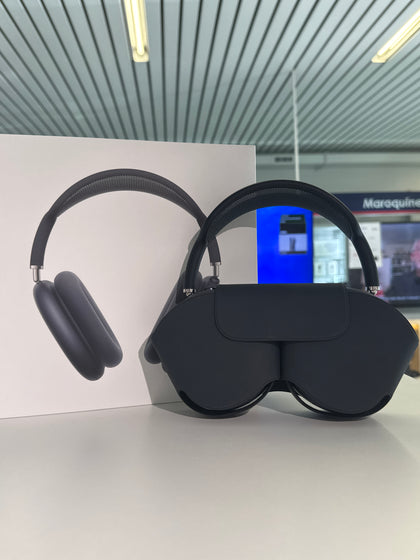 AirPods Max with Smart Case