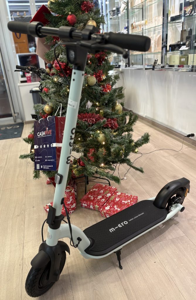 Micro X11 Ice 20 Scooter
