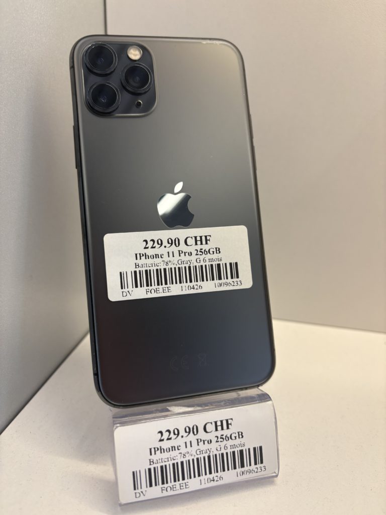 10096233