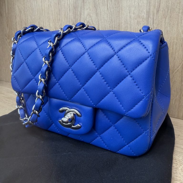 Sac à main Chanel Mini Classic matelassé Bleu