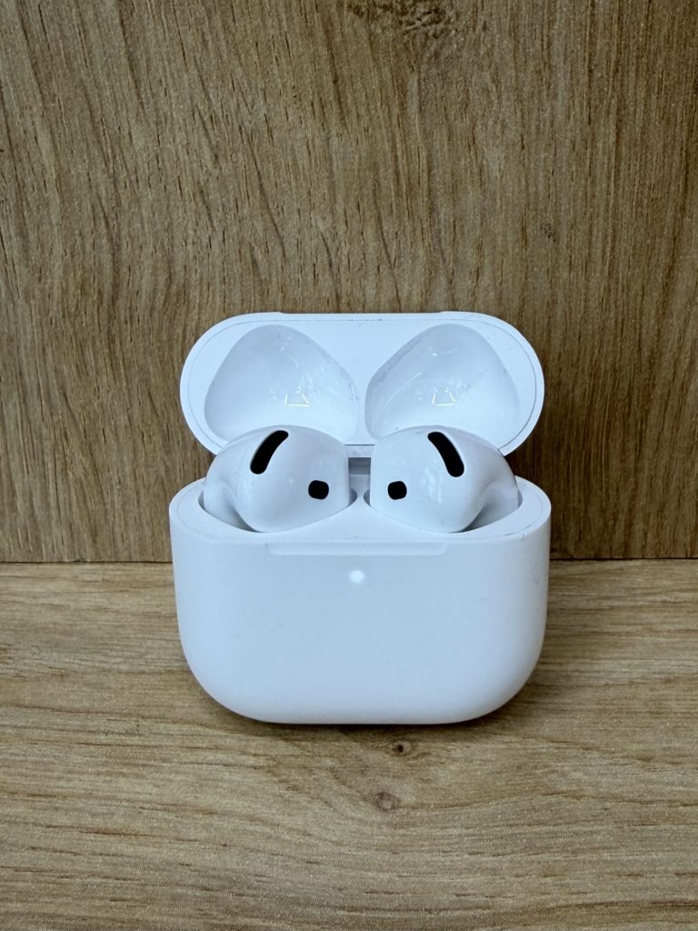 Airpods 4 avec réduction du bruit