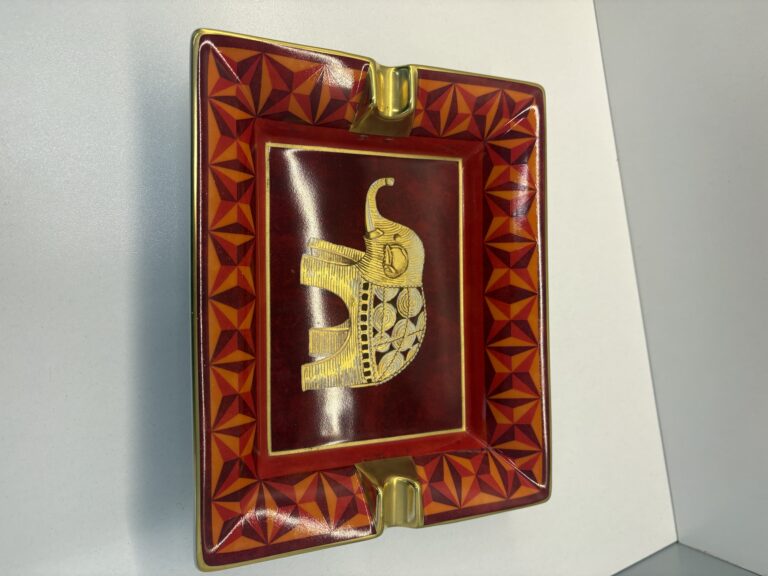 Cendrier Hermès en Porcelaine Motif Eléphant