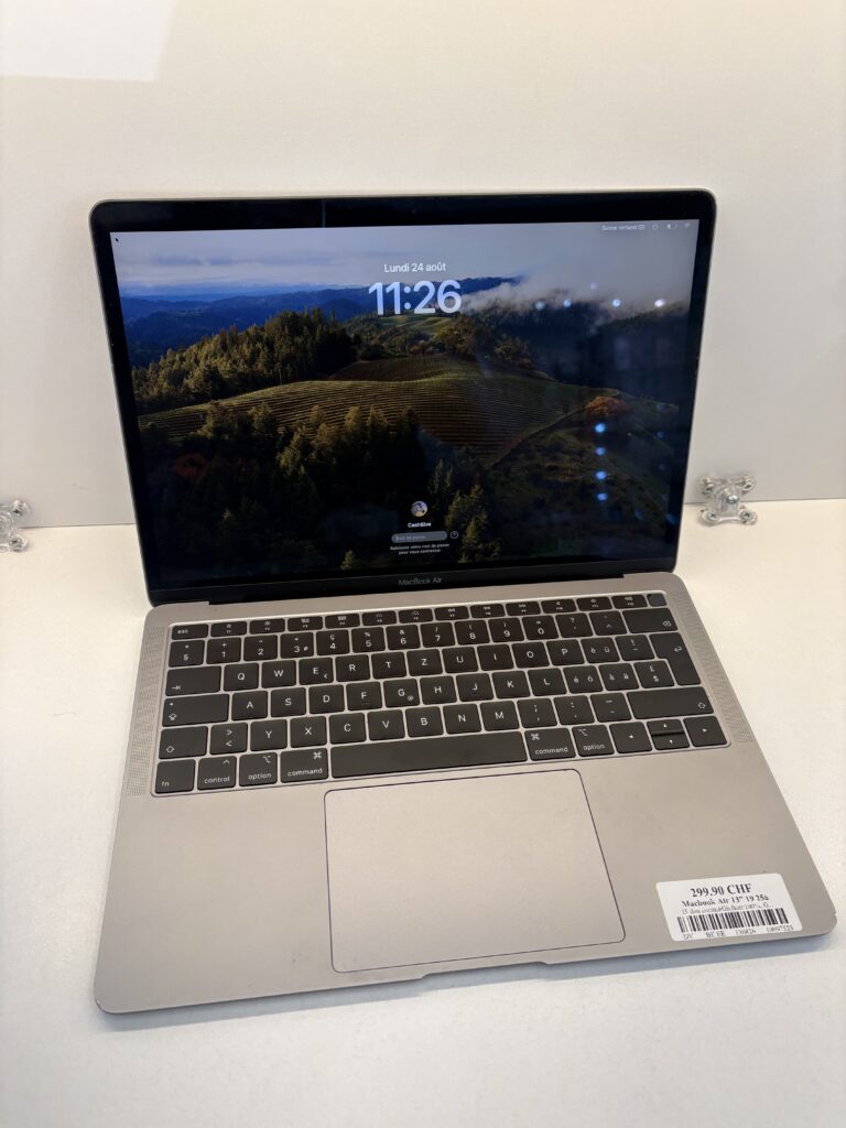Macbook Air 13” 19 256GB