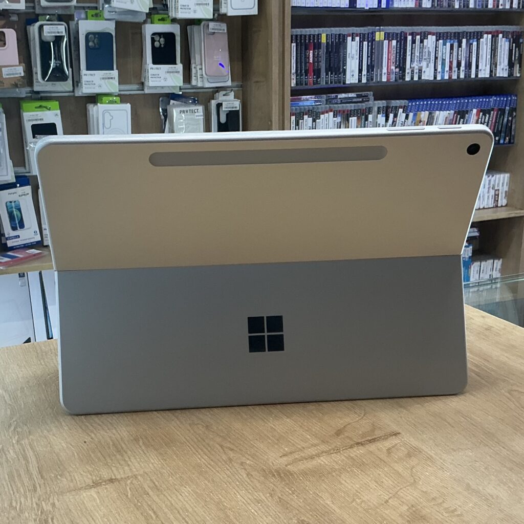Surface Pro 12’’ Snapdragon X Plus 8-core 3.30GHZ