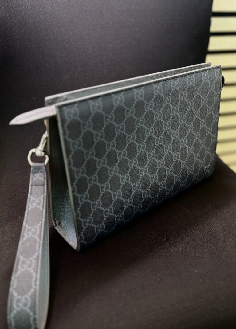Pochette Gucci Toile GG Supreme Noir